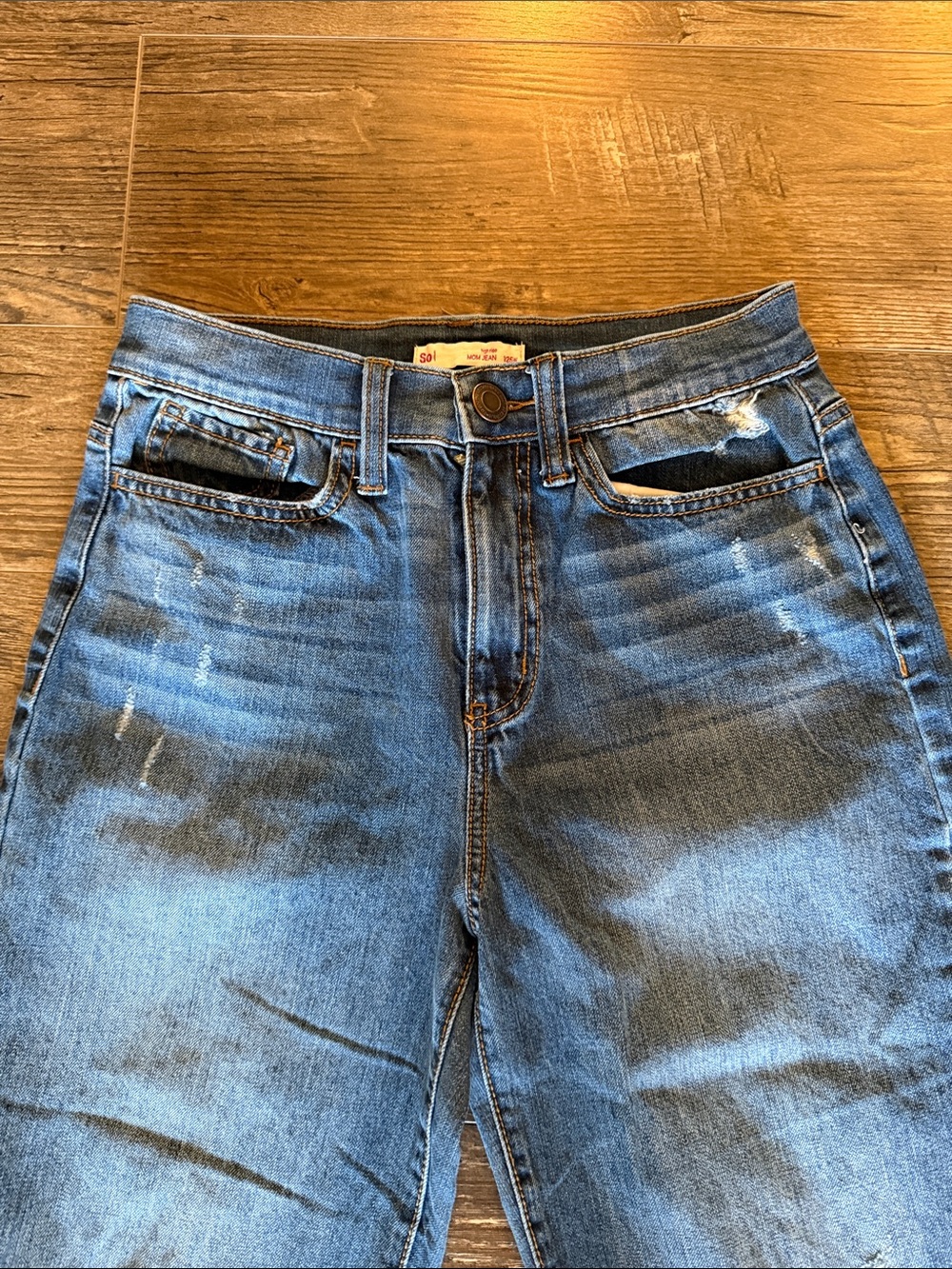 SO Women's Blue Distressed Mom Jeans Size 25 - Picture 3 of 7